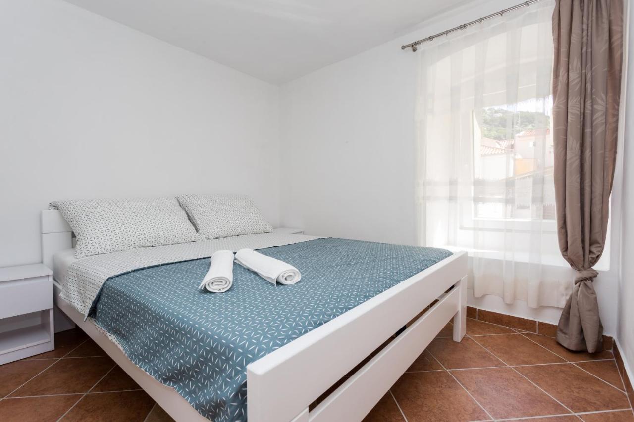 Apartmani Obala Башка Экстерьер фото
