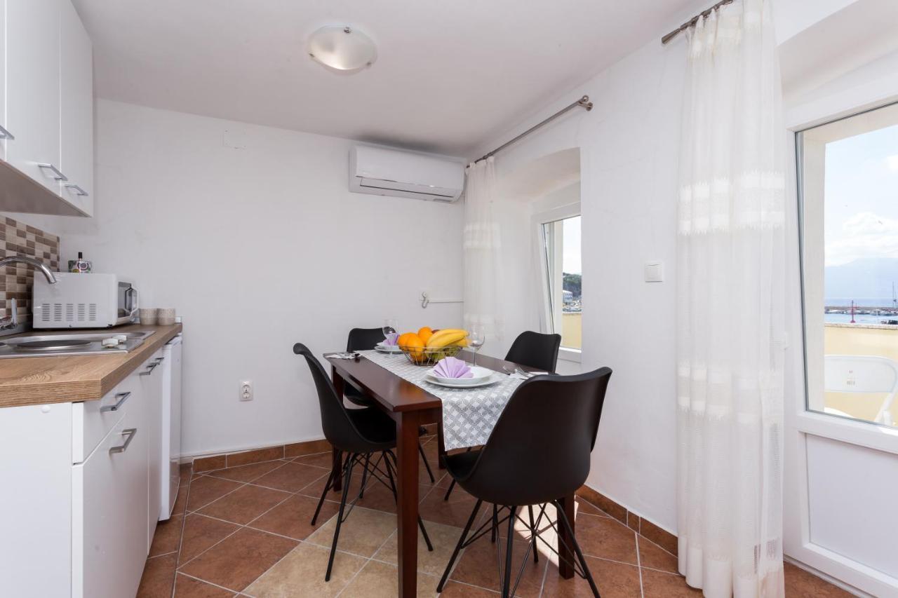 Apartmani Obala Башка Экстерьер фото