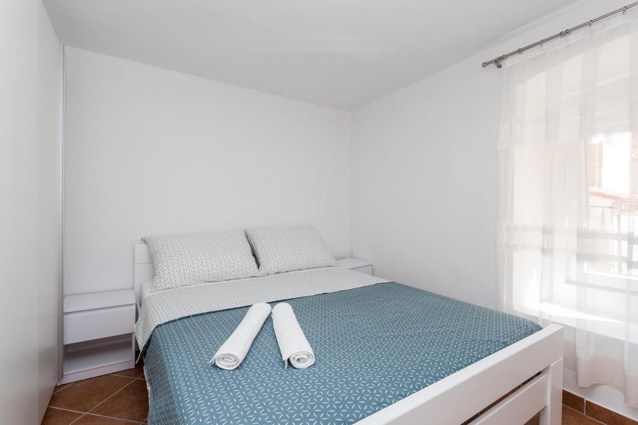 Apartmani Obala Башка Экстерьер фото