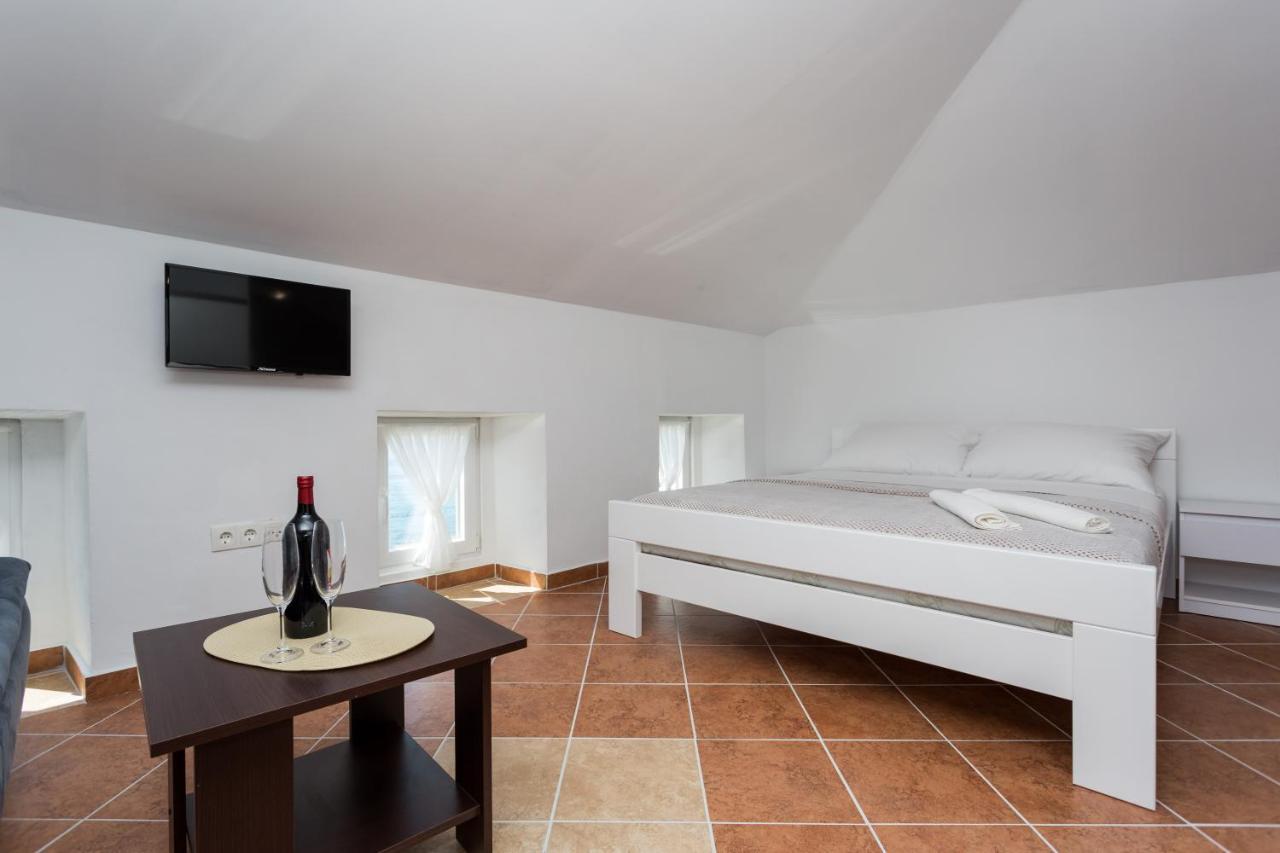 Apartmani Obala Башка Экстерьер фото