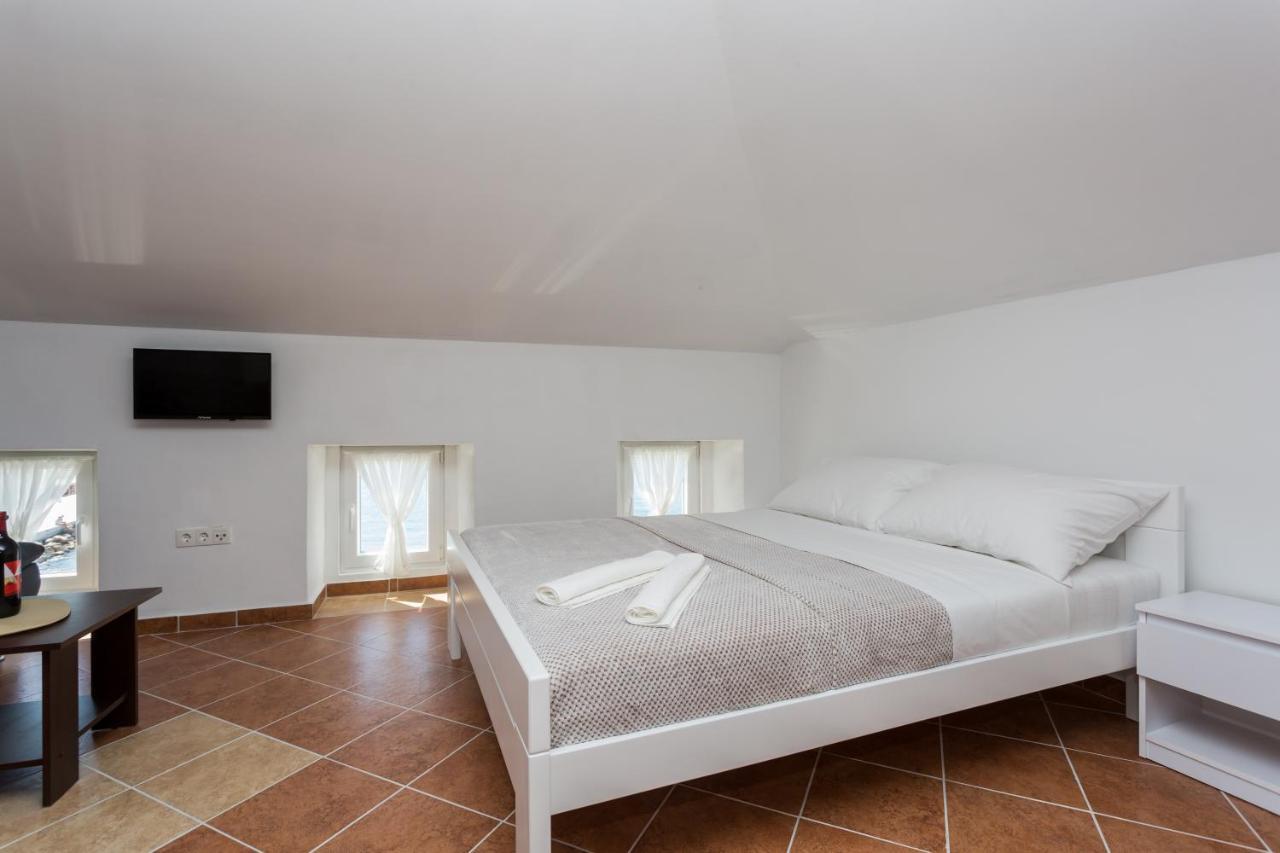 Apartmani Obala Башка Экстерьер фото