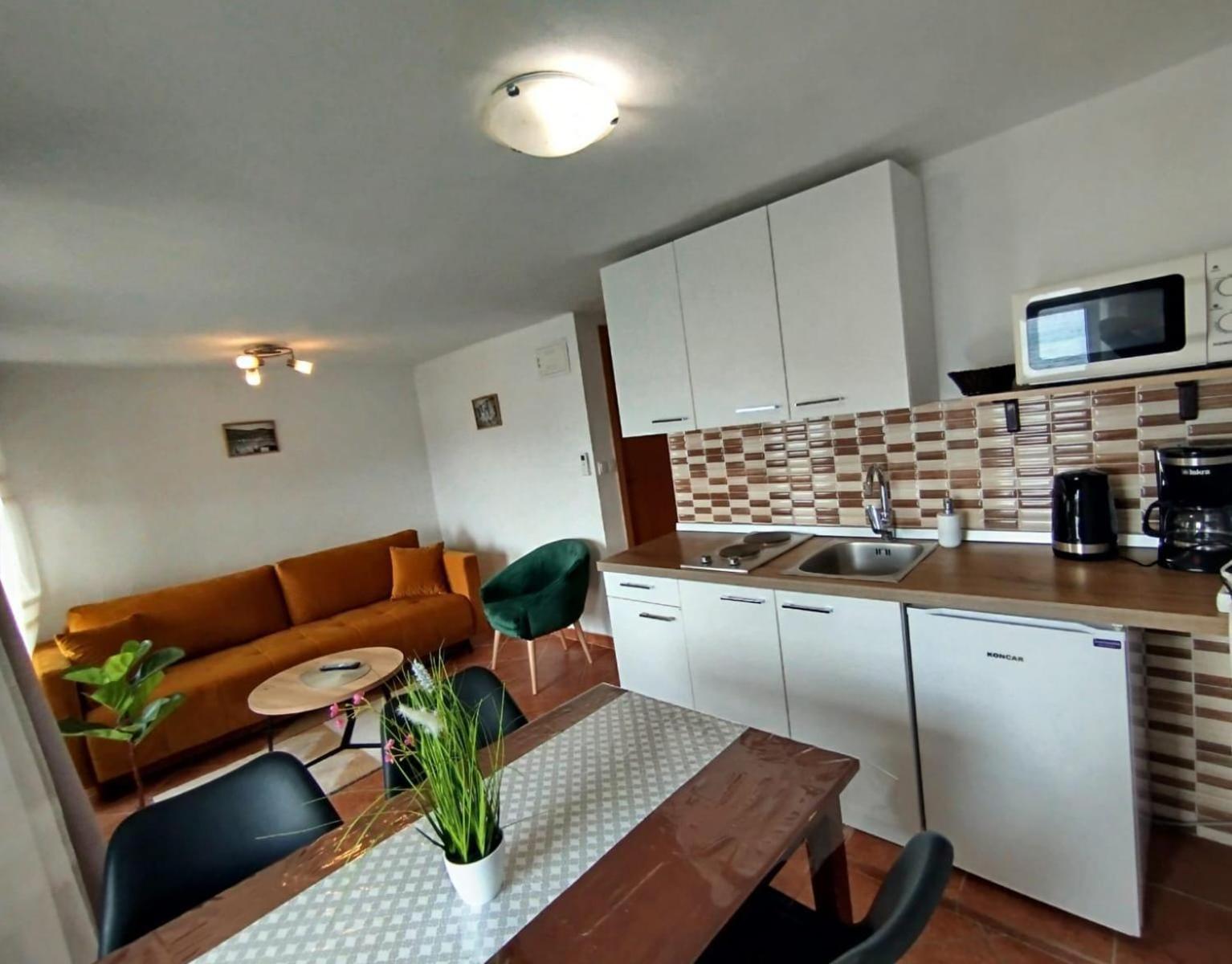 Apartmani Obala Башка Экстерьер фото